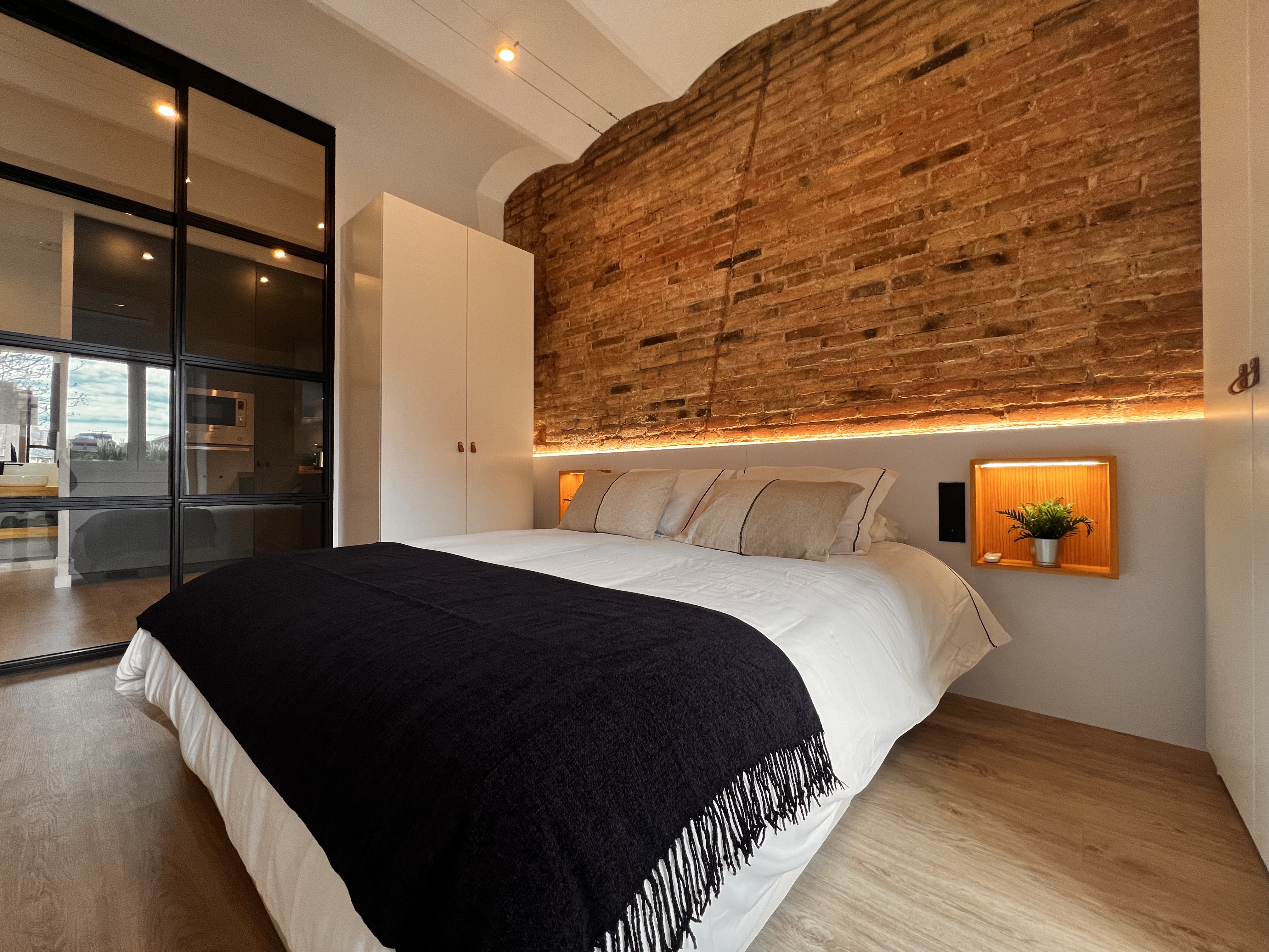 Cómo comprar una vivienda sin pagar de más (y sin que te engañen)